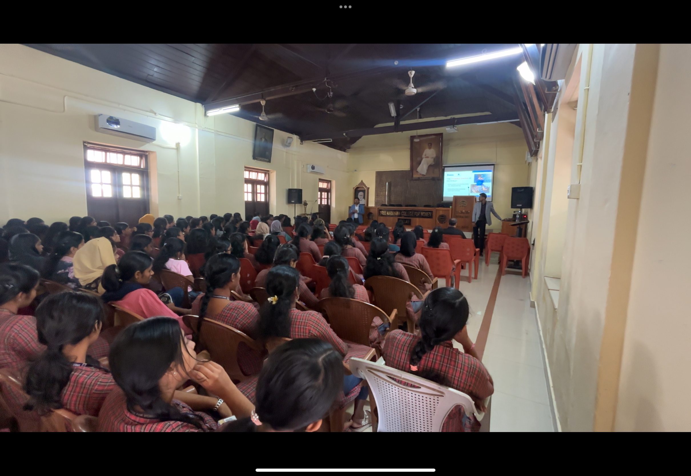 Seminar at SN College – photo 7